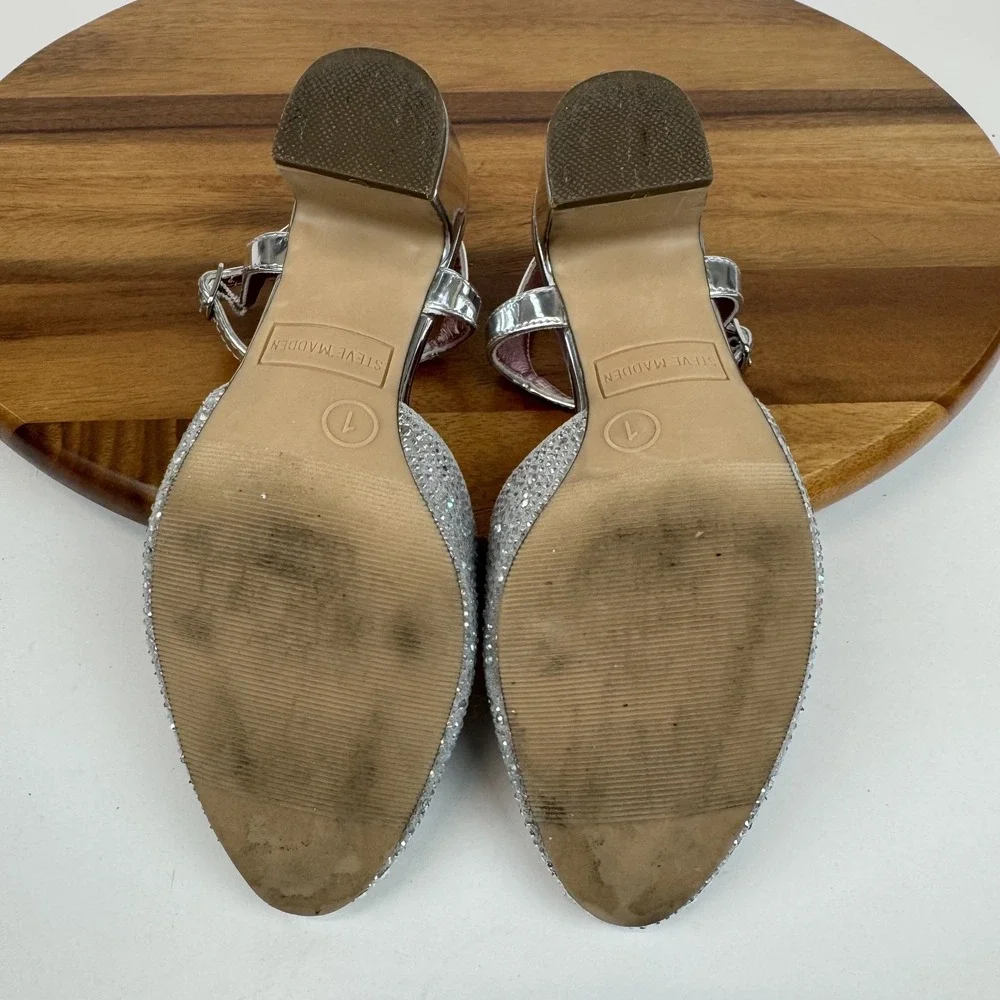 Big Kids Girls Steve Madden Lauv‎ Silver Rhinestones Heeled Pumps Size 2 Y GUC